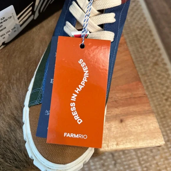 NWT FARM Rio Rainbow Sun Platform High Top Sneaker Size 9 - Picture 3 of 6